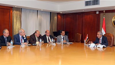 وزير التجارة: 5,6 مليار دولار إستثمارات بريطانيا فى مصر