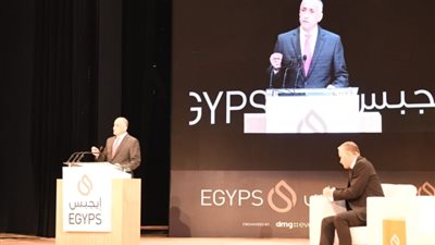 محافظ البنك المركزي: مستعدون لدعم وتمويل مشروعات البترول