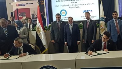 مصر توقع 7 اتفاقيات لزيادة التعاون مع شركات بترول أمريكية وبريطانية