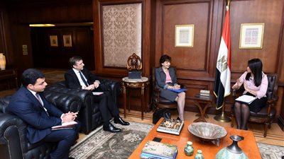 بنك الاستثمار الأوروبى: مستعدون لتمويل القطاعين العام والخاص فى مصر