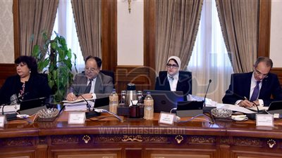 الحكومة تحدد اختصاصات نواب وزيرى «السياحة» و«الاتصالات»