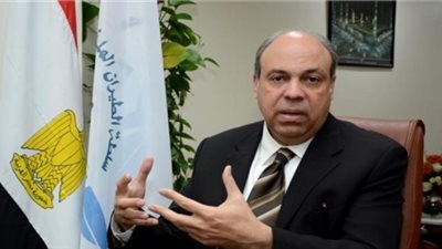 «الطيران»: قائد طائرة محمد رمضان اعترف بالواقعة وإلغاء الرخصة قانوني