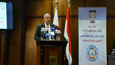 وزير التجارة يعيد تشكيل الجانب المصري بمجلس الأعمال الكوري