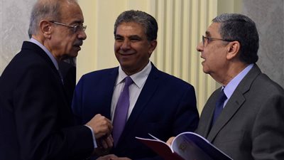 الحكومة توافق على قرض بـ 60 مليون دينار كويتى لتطوير منظومة الكهرباء