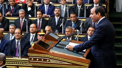 السيسي في كلمته بالبرلمان: نسعى لتحقيق التنمية وبناء مستقبل مصر 