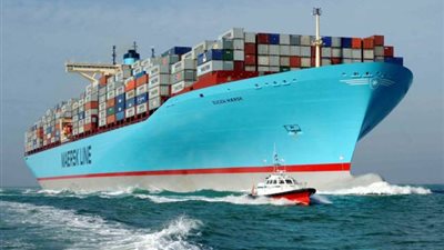 عبور 41 سفينة قناة السويس بحمولات 2.9 مليون طن