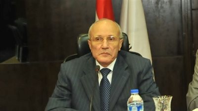 «العصار»: إنتاج أول أتوبيس كهربائي نوفمبر المقبل