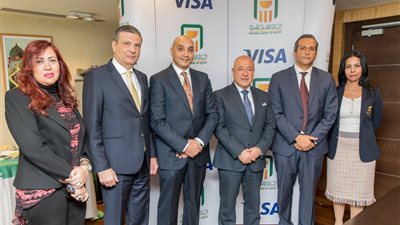 البنك الأهلي و«فيزا» يجددان شراكتهما لمدة 5 سنوات
