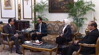 رئيس الوزراء يشيد ببرنامج التعاون مع جامعة هارفارد في مجال التعليم الطبي