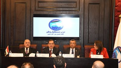 وزير البترول: الاستقرار السياسي والإصلاح الاقتصادي ساهم في جذب الاستثمارات