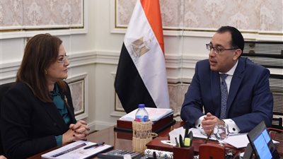 رئيس الوزراء يكلف بإعداد عرض نهائي للخطة الاستثمارية 2020-2021