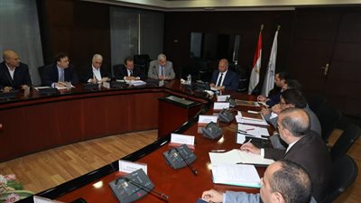 وزير النقل يتابع موقف تنفيذ مشروعي مونوريل العاصمة الإدارية و6 أكتوبر