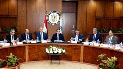 «جنوب الوادي للبترول» تعتزم حفر 16 بئرًا استكشافية باستثمارات 53 مليون دولار