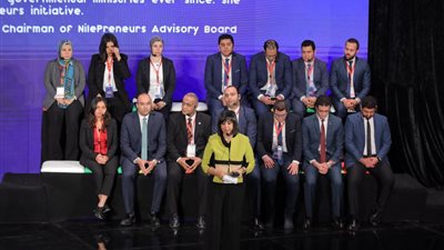 البنك المركزي يستهدف زيادة مراكز خدمات تطوير الأعمال إلى 100 مركز