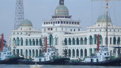 تداول 14 سفينة بموانىء بورسعيد