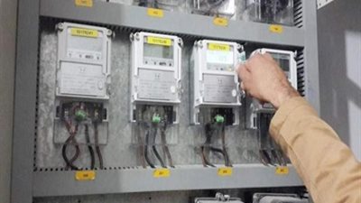 «الكهرباء»: تركيب 3793 عداد مسبق الدفع بالوادي الجديد خلال 7 أشهر