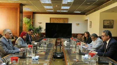 إرجاء تحصيل رسوم تراخيص المراكب والمطاعم السياحية