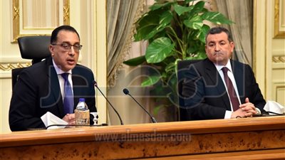 الحكومة: استمرار تعليق حركة الطيران الدولي حتى نهاية 15 أبريل