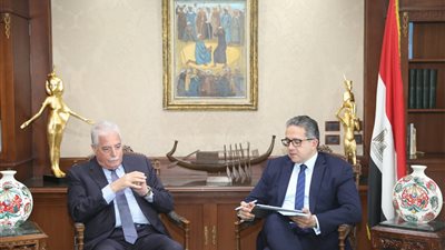 وزير السياحة يبحث آليات وضع خطة ترويج لمدينة شرم الشيخ