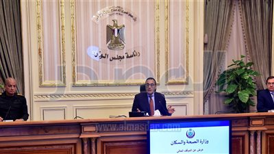 «مدبولى» يترأس اجتماع اللجنة العليا لإدارة أزمة فيروس كورونا