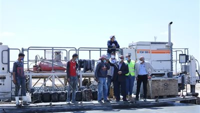 وزير النقل يتفقد أعمال تطوير طريق «القاهرة – أسوان» الصحراوى الغربى 