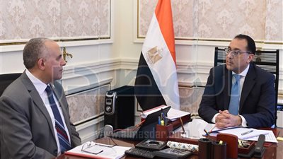 «مدبولى» يؤكد أهمية مشروعي «تأهيل الترع بالمحافظات» و«الري الحديث»