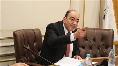 «المستلزمات الطبية» تطالب بتعديل قرار التسعيرة الجبرية للكمامات والقفازات