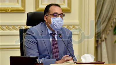 رئيس الوزراء يُكلف المحافظين بالمرور اليومي على المستشفيات