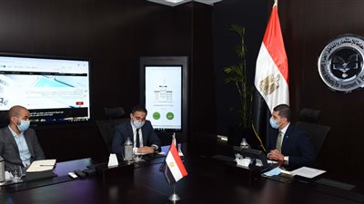 رئيس هيئة الاستثمار يبحث مع «سيجنفاي مصر» الخطط الحالية والمستقبلية