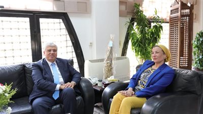 وزيرا التعليم العالى والبيئة يناقشان استعدادات استضافة مؤتمر تغير المناخ COP27 