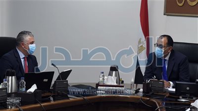 رئيس الوزراء: مشروعات «اقتصادية قناة السويس» قاطرة التنمية في مصر