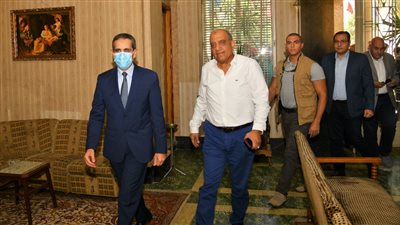 وزير قطاع الأعمال: لا نهدف لمنافسة القطاع الخاص في مشروع تطوير الغزل والنسيج