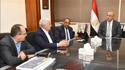 وزير الإسكان يتابع الموقف التنفيذي لمشروع سد ومحطة «جوليوس نيريرى» الكهرومائية 