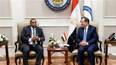 «الملا» يبحث مع وزير الطاقة الجيبوتي التعاون في مجال البترول والغاز