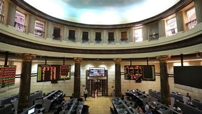 البورصة المصرية تخسر 1.1 مليار جنيه بختام تعاملات الاثنين
