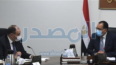 «مدبولي» يؤكد جاهزية الحكومة لإصدار الرخصة الذهبية للصناعات الاستراتيجية