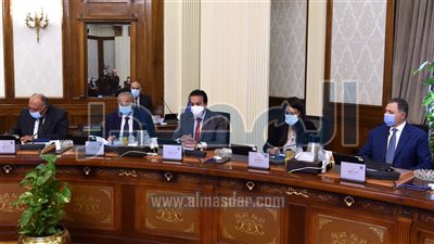 الحكومة تعتمد 1000 جنيه سعر استرشادي لأردب القمح للموسم المقبل