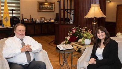 «الهجرة» و«المركزي» يبحثان التعاون لتقديم تيسيرات للمصريين بالخارج