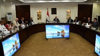 وزير الإسكان يتابع الموقف التنفيذي لمشروع «كابيتال بارك» بالعاصمة الإدارية الجديدة