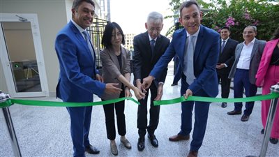 السفير الفرنسي يفتتح المركز الرئيسي لشركة شنايدر إلكتريك بالقاهرة الجديدة