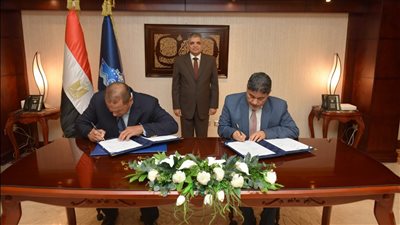 هيئة قناة السويس تتعاون مع «جنوب البحر الأحمر» لصناعة اليخوت السياحية