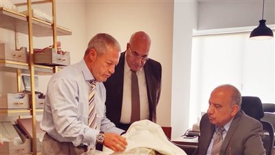 وزير قطاع الأعمال العام يتابع مستجدات تطوير شركات الغزل والنسيج 
