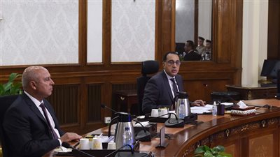 رئيس الوزراء يتابع الموقف التنفيذي لمنظومة النقل الذكي