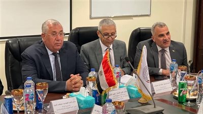 وزير الزراعة: توجيهات رئاسية بوضع استراتيجية متكاملة لتنمية الثروة السمكية في مصر 