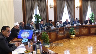 وزيرة البيئة تستعرض جهود التعامل مع نوبات تلوث الهواء 