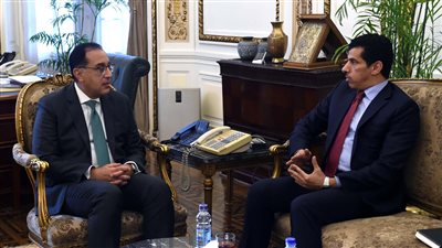 مدبولي: توجيهات رئاسية بتسهيل الإجراءات للقطريين المهتمين بالاستثمار في مصر