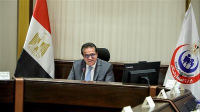 «عبدالغفار» يبحث مع وفد البنك الدولي تعزيز سبل التعاون في القطاع الصحي 