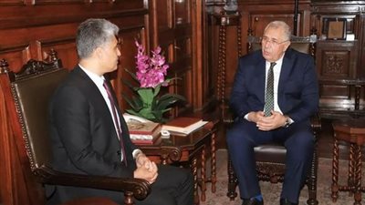 وزير الزراعة يبحث تعميق شراكة مرصد الصحراء والساحل مع المؤسسات الدولية