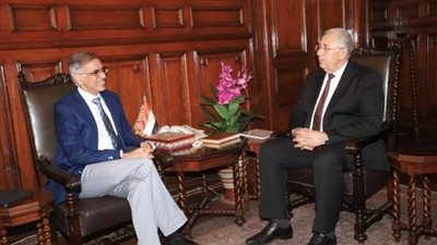 وزير الزراعة يبحث التعاون المشترك مع المدير التنفيذي لبرنامج الأغذية العالمي 
