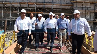 رئيس الوزراء يتفقد مشروع محطة سكك حديد مصر بمنطقة بشتيل 